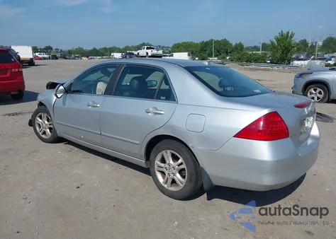 2006 Honda Accord 2.4 Ex from USA, damaged, VIN 1HGCM56826A107096